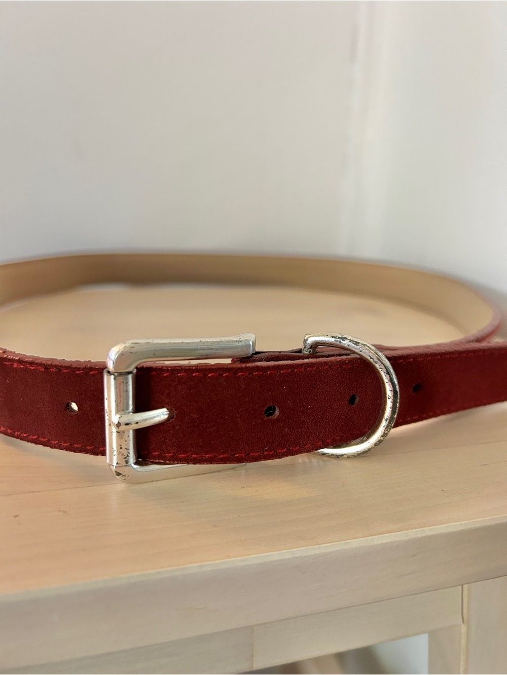 Jones New York Genuine Leather Red Croc Belt Y2K 2000s Retro Classic Autumn